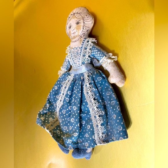 HALLMARK VTG 1976 BICENTENNIAL MARTHA WASHINGTON CLOTH COMMEMORATIVE DOLL IN BOX - Picture 9 of 15